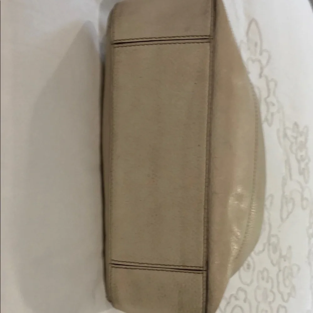 Kate Spade Hudson Pebble Leather Large Hobo Bag Cream/Off White in EUC - Picture 9 of 16